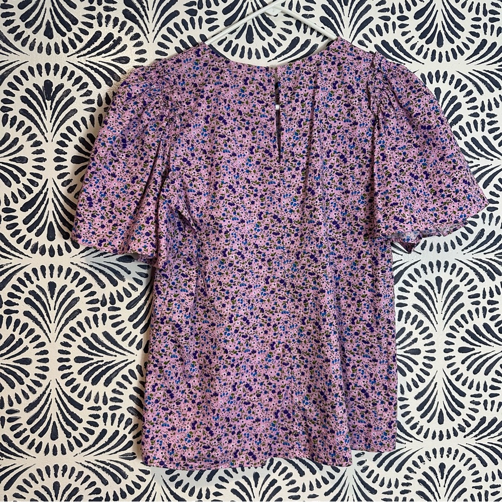 Tuckernuck Pomander Place Ditzy Floral Ruffle Flutter Sleeve Top - Picture 5 of 11